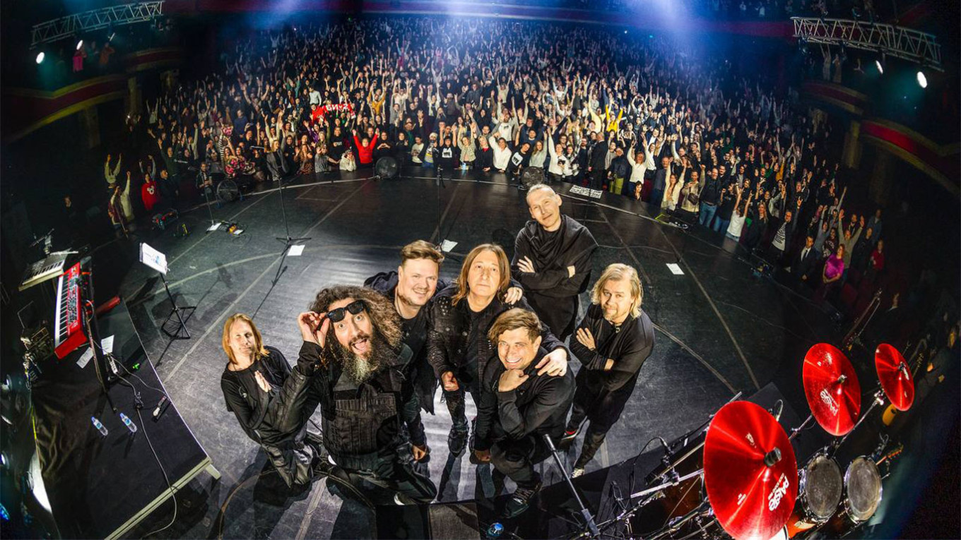 Russian Anti-War Rock Band Bi-2 Faces Deportation in Thailand